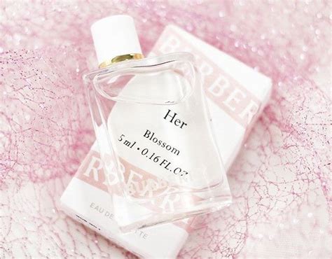 burberry her blossom edt 5ml